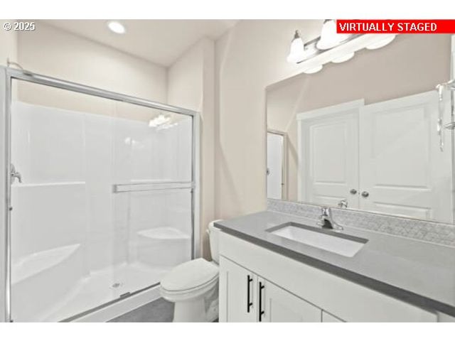 10536 Se HERITAGE Rd, Happy Valley, OR 97086