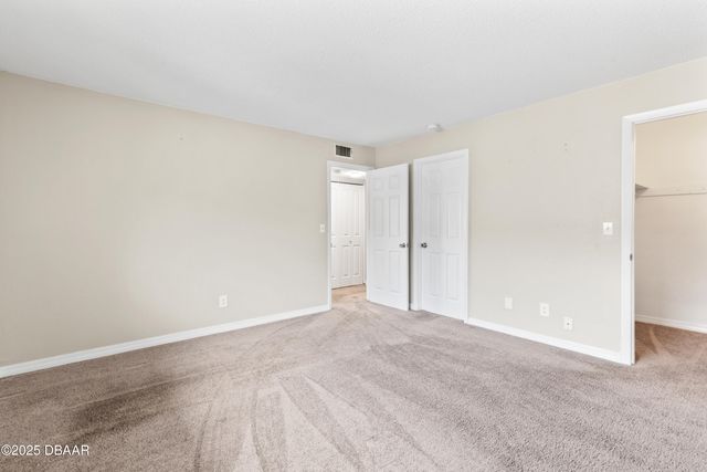 303 Ridge Blvd Apt 207, South Daytona, FL 32119
