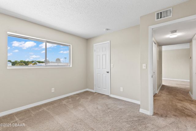 303 Ridge Blvd Apt 207, South Daytona, FL 32119