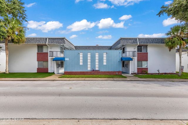 303 Ridge Blvd Apt 207, South Daytona, FL 32119