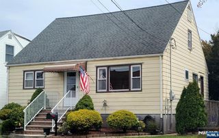 733 Louise Court, Lyndhurst, NJ 07071