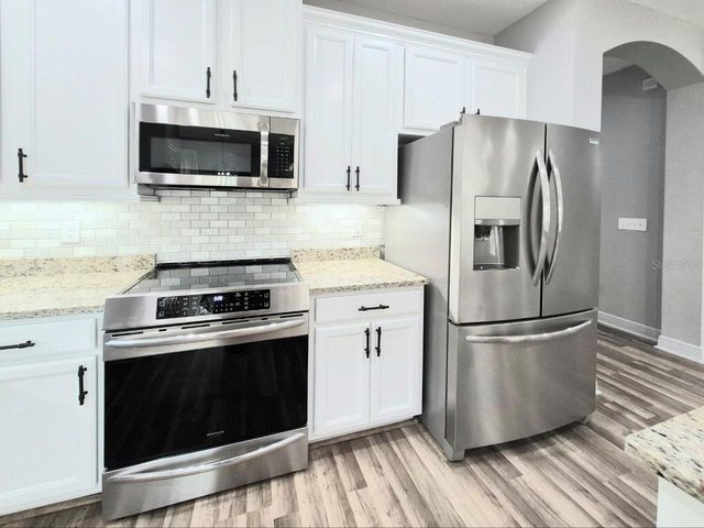 6913 S WALL STREET, Tampa, FL 33616