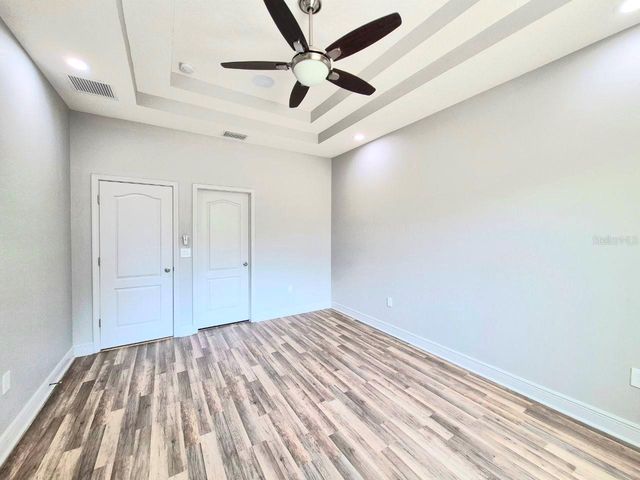 6913 S WALL STREET, Tampa, FL 33616