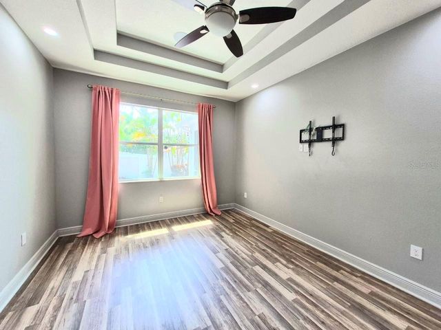 6913 S WALL STREET, Tampa, FL 33616