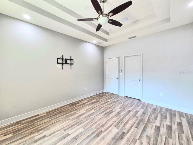 6913 S WALL STREET, Tampa, FL 33616