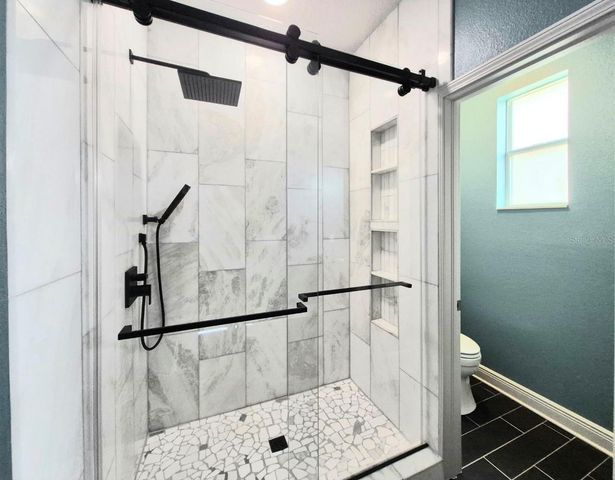 6913 S WALL STREET, Tampa, FL 33616