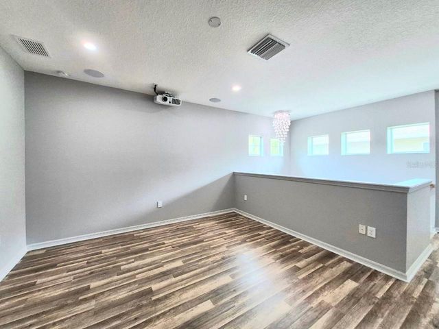 6913 S WALL STREET, Tampa, FL 33616