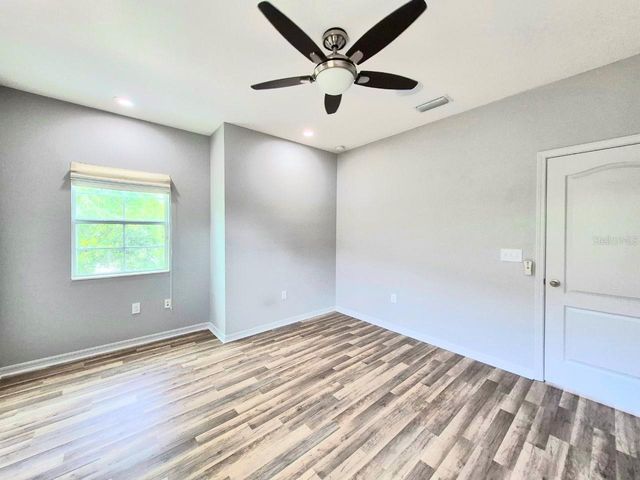 6913 S WALL STREET, Tampa, FL 33616