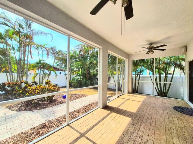 6913 S WALL STREET, Tampa, FL 33616