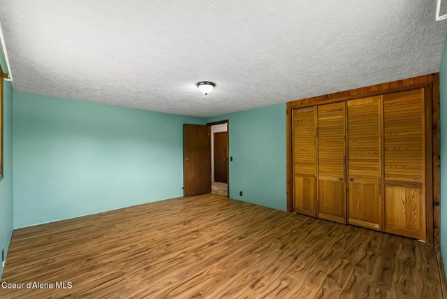 288 Lignite Rd, Sagle, ID 83860