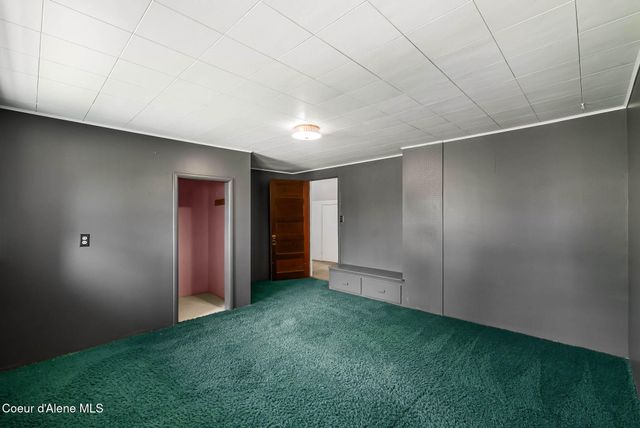 288 Lignite Rd, Sagle, ID 83860