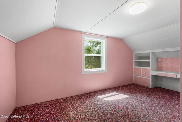288 Lignite Rd, Sagle, ID 83860