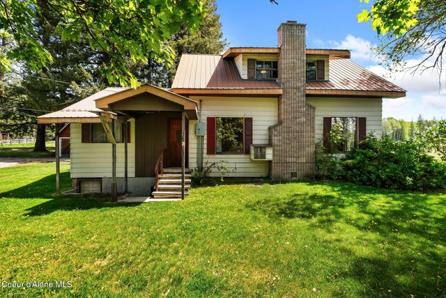 288 Lignite Rd, Sagle, ID 83860