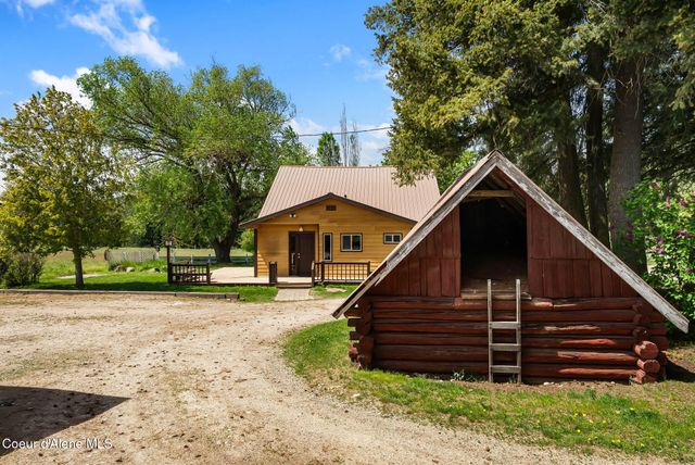 288 Lignite Rd, Sagle, ID 83860