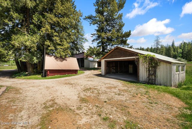 288 Lignite Rd, Sagle, ID 83860