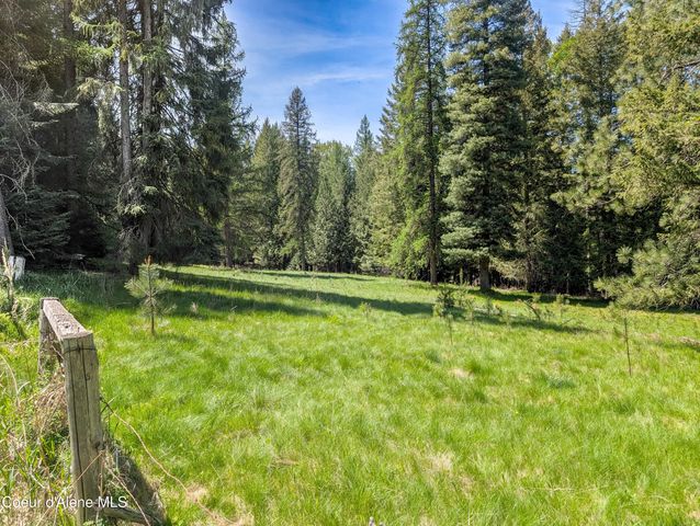 288 Lignite Rd, Sagle, ID 83860