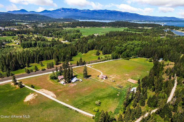 288 Lignite Rd, Sagle, ID 83860