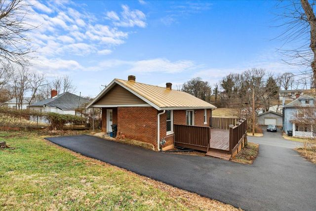 453 Dale AVE, Vinton, VA 24179