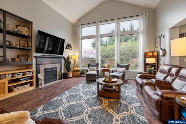 2504 Laura Vista Dr NW, Albany, OR 97321