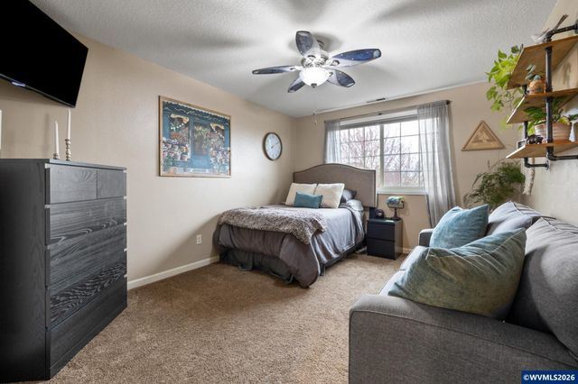 2504 Laura Vista Dr NW, Albany, OR 97321