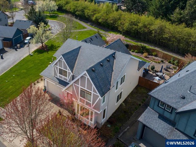 2504 Laura Vista Dr NW, Albany, OR 97321