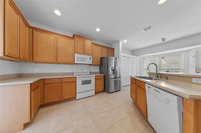212 KAYS LANDING DRIVE, Sanford, FL 32771