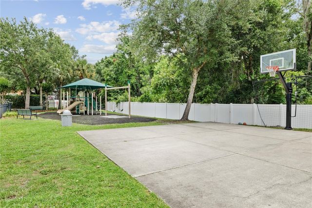 212 KAYS LANDING DRIVE, Sanford, FL 32771