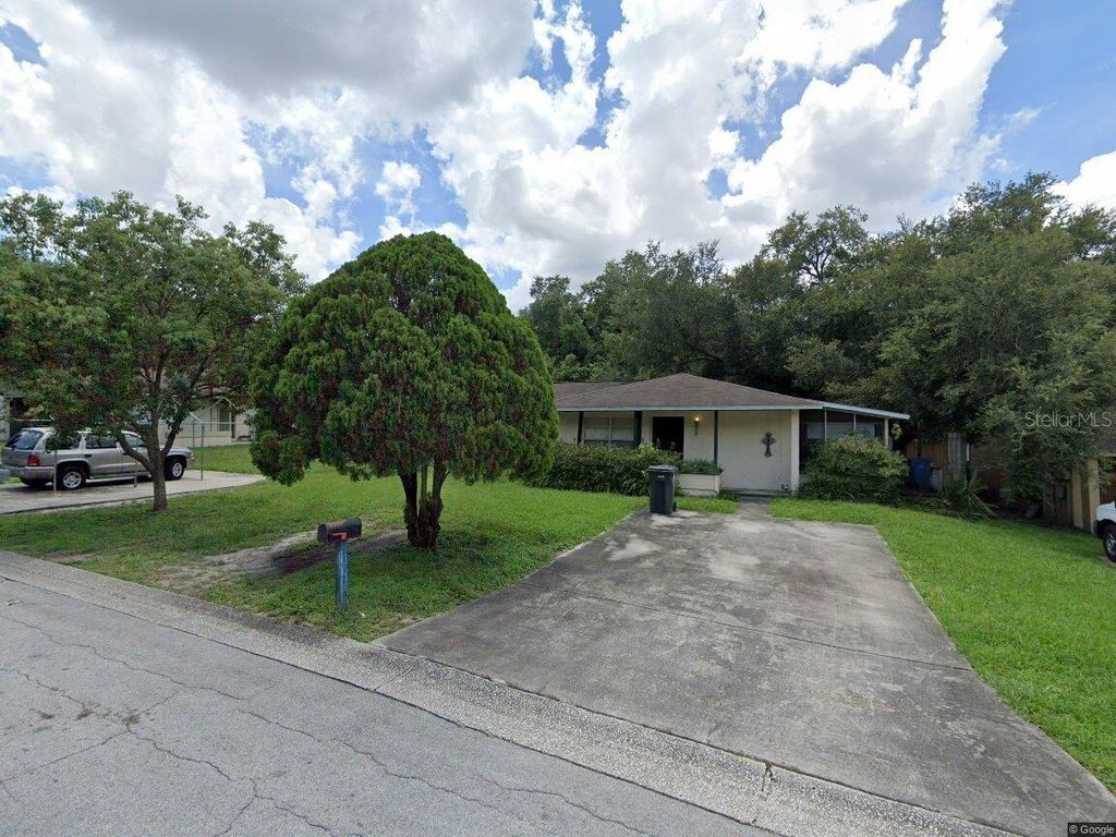 11513 VALENCIA DRIVE A, Seffner, FL 33584