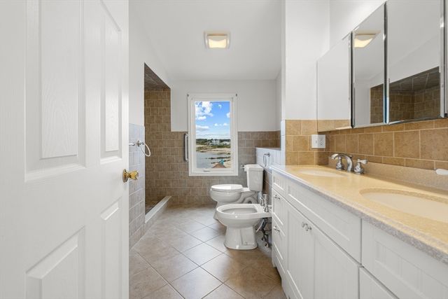 16 Reservation Rd, Fairhaven, MA 02719