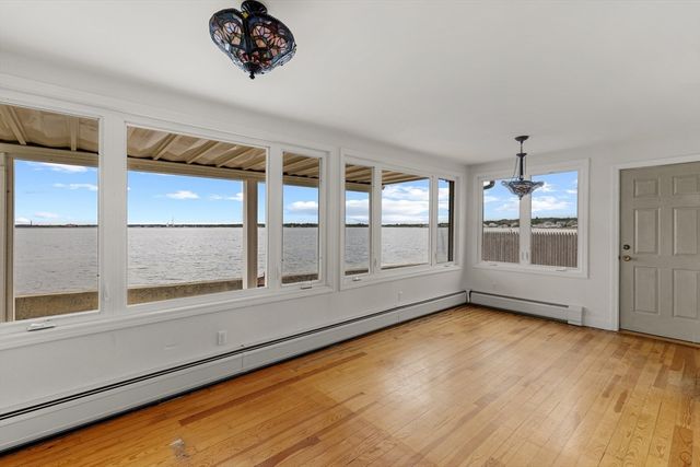 16 Reservation Rd, Fairhaven, MA 02719
