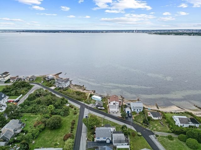 16 Reservation Rd, Fairhaven, MA 02719