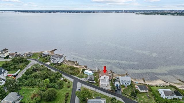 16 Reservation Rd, Fairhaven, MA 02719