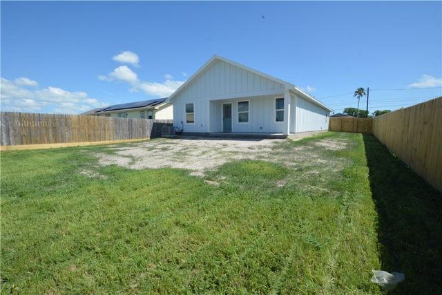 421 Valerie St, Corpus Christi, TX 78418