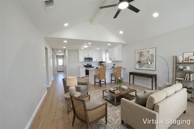 421 Valerie St, Corpus Christi, TX 78418