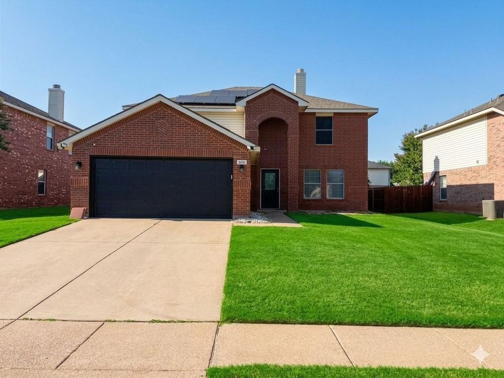 1112 Beaverwood Lane, Crowley, TX 76036
