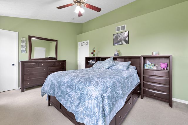 3132 Menzola Drive, Columbus, OH 43228