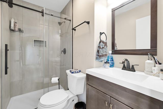 3132 Menzola Drive, Columbus, OH 43228