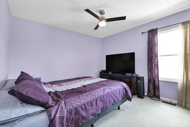 3132 Menzola Drive, Columbus, OH 43228