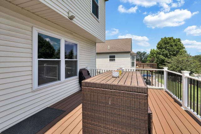 3132 Menzola Drive, Columbus, OH 43228