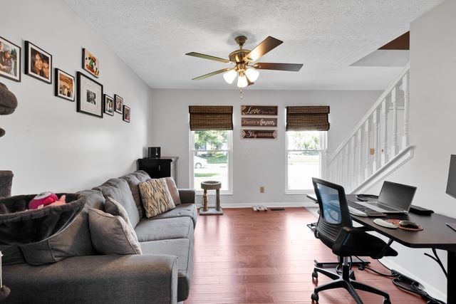 3132 Menzola Drive, Columbus, OH 43228