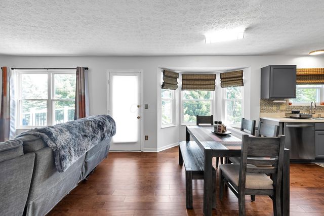 3132 Menzola Drive, Columbus, OH 43228