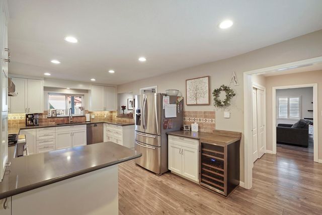 1413 Mariposa Way, Lodi, CA 95242