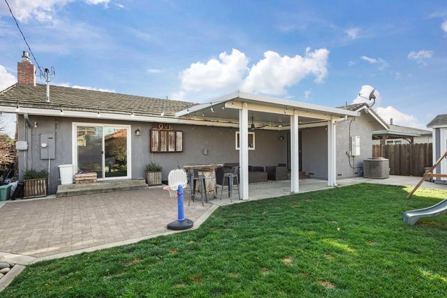 1413 Mariposa Way, Lodi, CA 95242