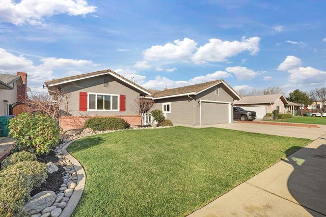 1413 Mariposa Way, Lodi, CA 95242