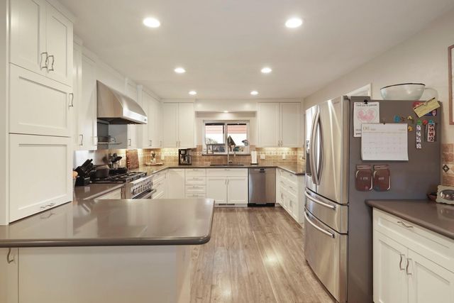 1413 Mariposa Way, Lodi, CA 95242