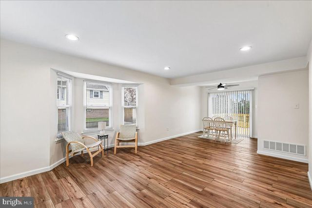 327 WALTON AVE, Baltimore, MD 21225