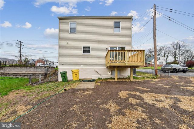 327 WALTON AVE, Baltimore, MD 21225