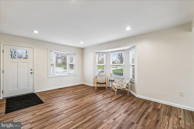 327 WALTON AVE, Baltimore, MD 21225