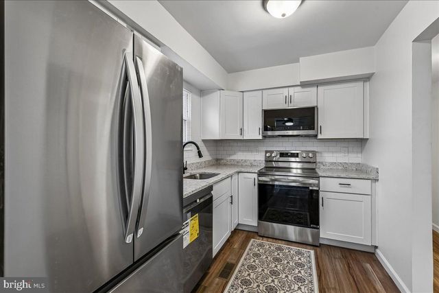 327 WALTON AVE, Baltimore, MD 21225