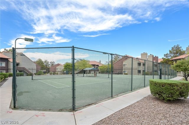 5066 South Rainbow Boulevard 205, Las Vegas, NV 89118